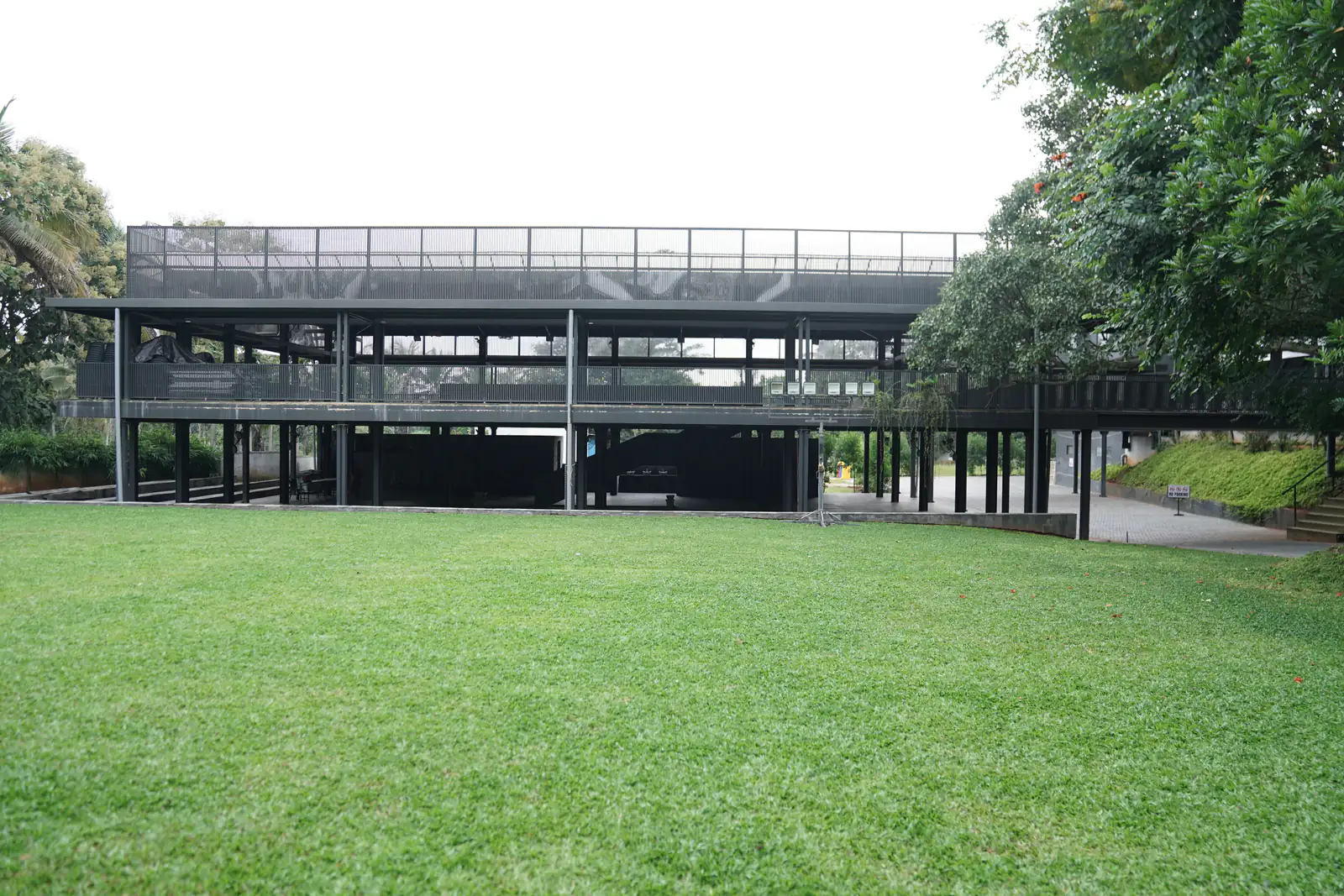 Resort building with open lawn